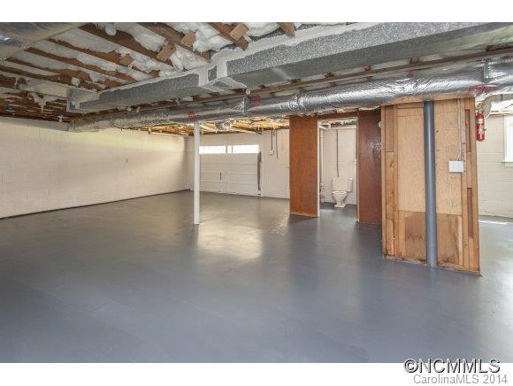 1620 Camelot Drive - Photo 22