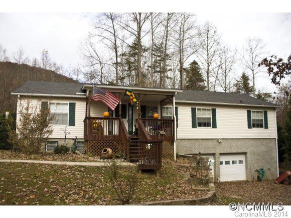 35 Evelyn Acres Dr