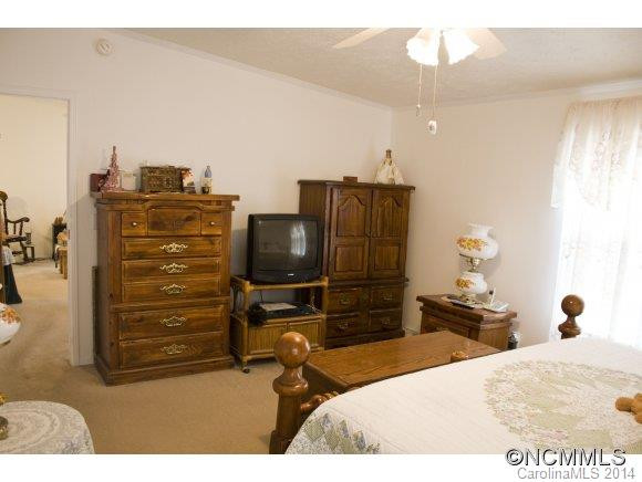 35 Evelyn Acres Dr - Photo 16