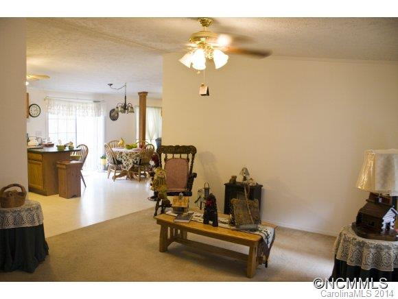 35 Evelyn Acres Dr - Photo 6