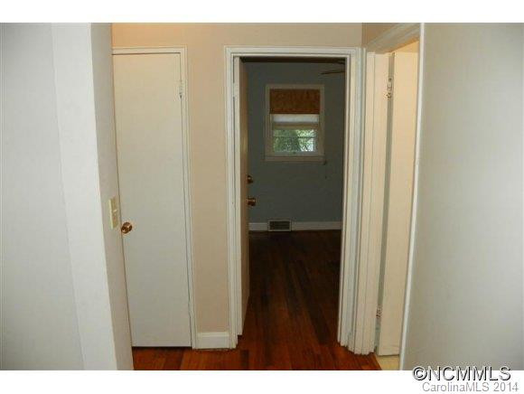 35 Salem Avenue - Photo 16