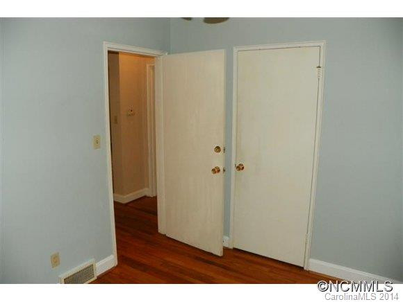 35 Salem Avenue - Photo 18