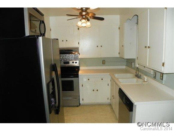 35 Salem Avenue - Photo 4