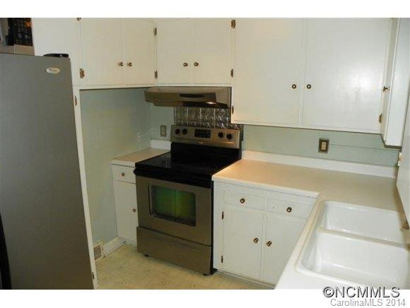 35 Salem Avenue - Photo 5