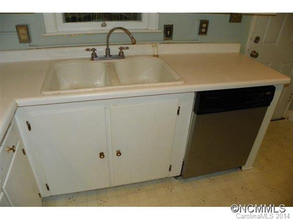 35 Salem Avenue - Photo 7