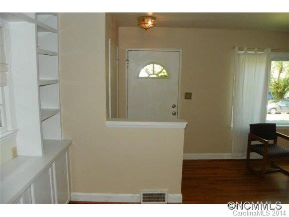 35 Salem Avenue - Photo 8