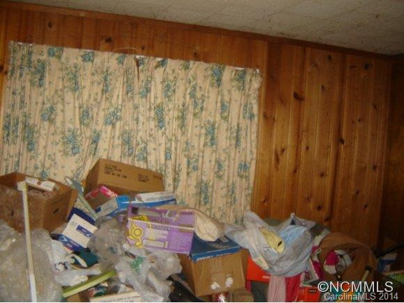 28 Main - Photo 5
