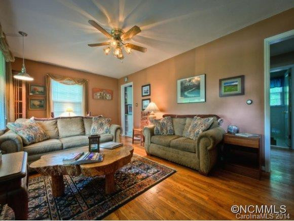 22 WILSHIRE DRIVE - Photo 5
