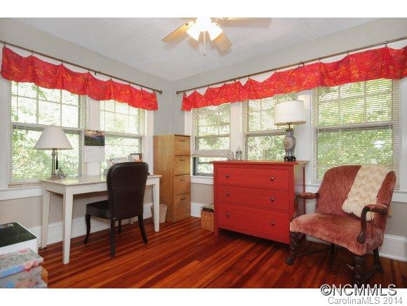22 Howland Rd - Photo 15