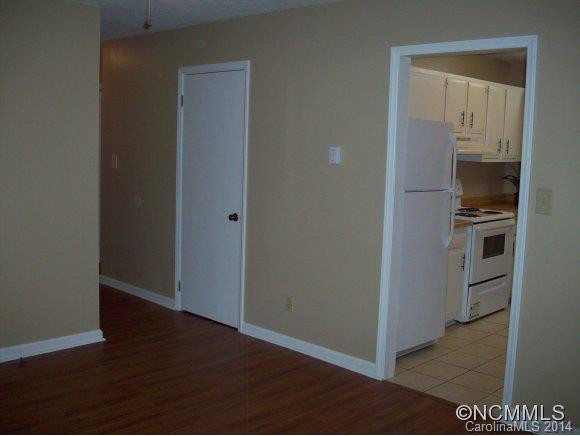 352 Fairfax Avenue - Photo 5