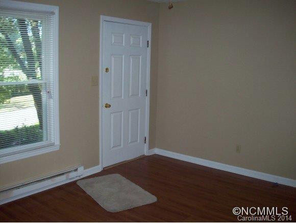 352 Fairfax Avenue - Photo 6