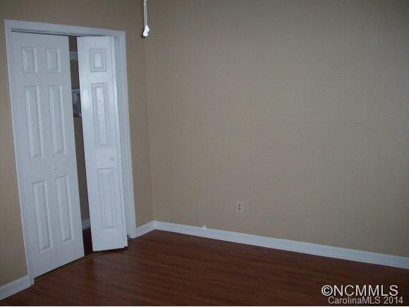 352 Fairfax Avenue - Photo 7