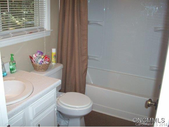352 Fairfax Avenue - Photo 10