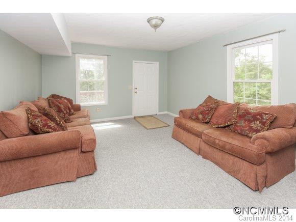16 Secretariat Drive - Photo 23