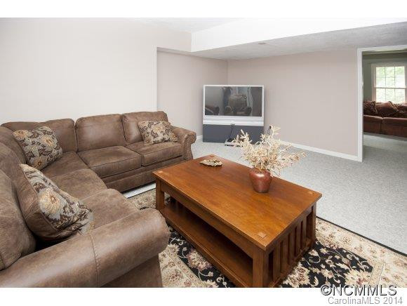 16 Secretariat Drive - Photo 24