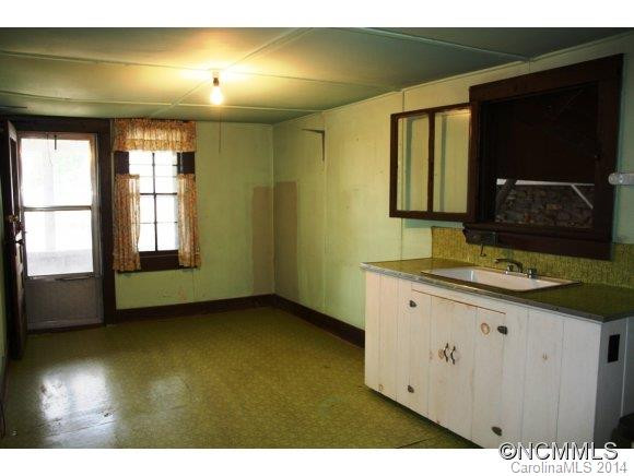 306 Mountain Page Road - Photo 17