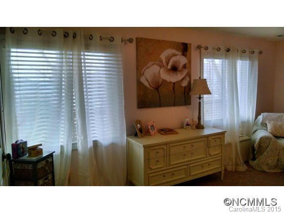 37 HAWKTREE LANE - Photo 15