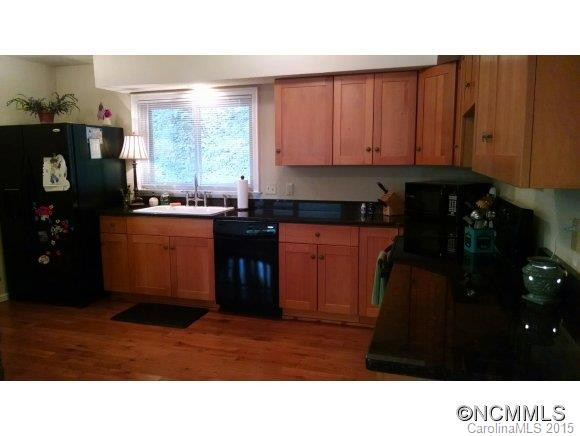 37 HAWKTREE LANE - Photo 4