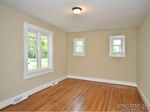 220 RIDGEVIEW ROAD - Photo 5