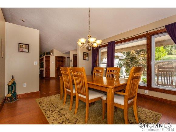 124 Hawke Woods Rd - Photo 8