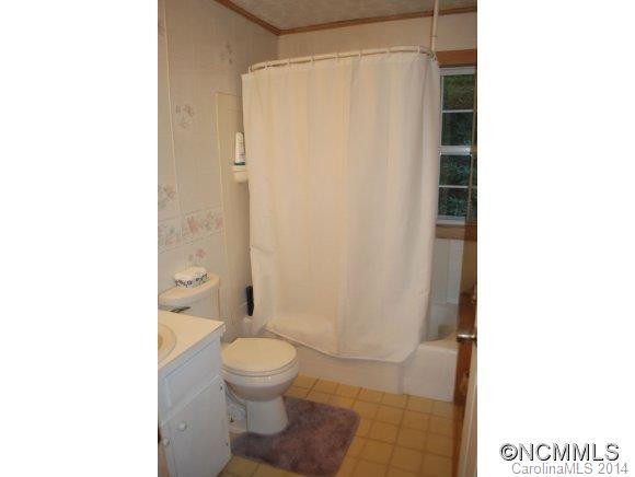 1900 Solomon Jones Road - Photo 12