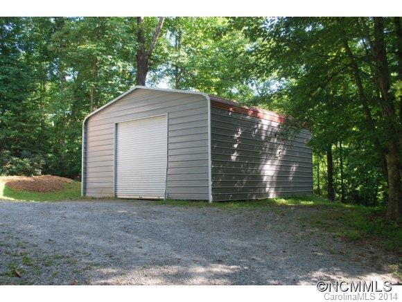 1900 Solomon Jones Road - Photo 16