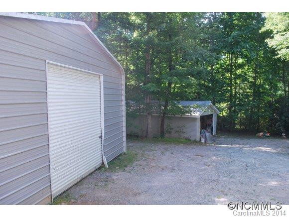 1900 Solomon Jones Road - Photo 19
