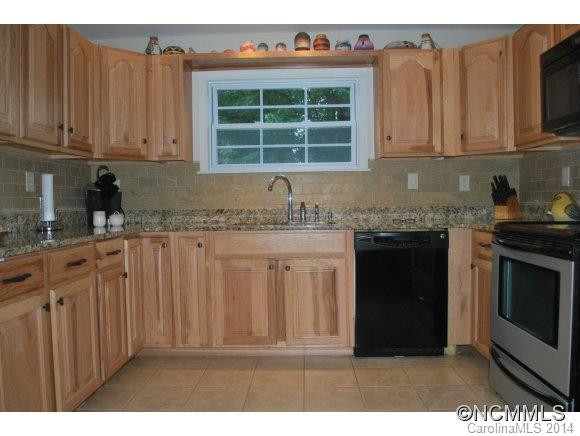 1900 Solomon Jones Road - Photo 4