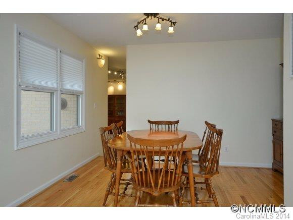 509 E. HIDDEN WOODS COURT - Photo 5