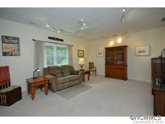 509 E. HIDDEN WOODS COURT - Photo 7