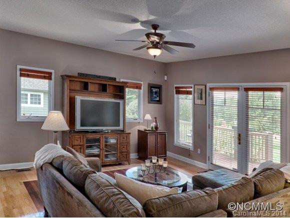 8 HUNTINGTON CHASE DRIVE - Photo 7