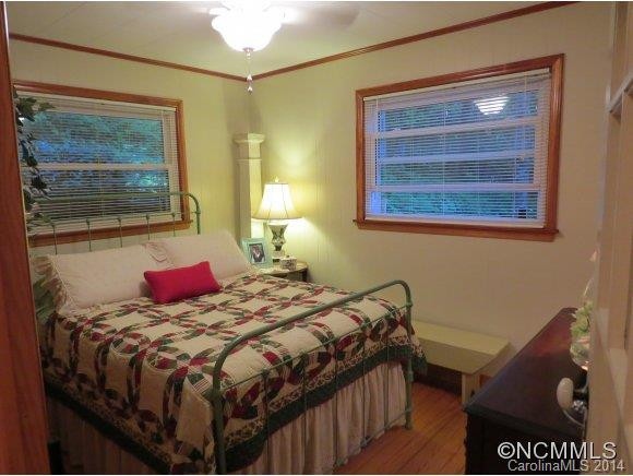 10 Edwards Road - Photo 9