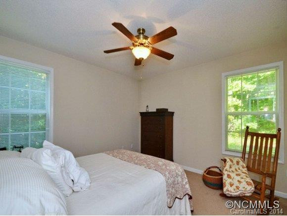 39 APPLE CREEK LANE - Photo 9
