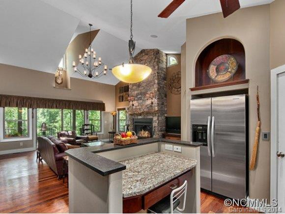 10 HOLLY BERRY LANE - Photo 7