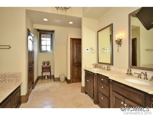 34 Village Oak - Photo 11