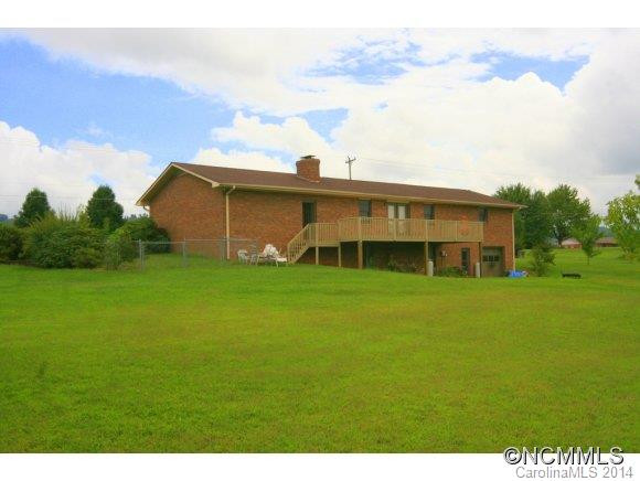 1675 Pilot Mtn Road - Photo 18