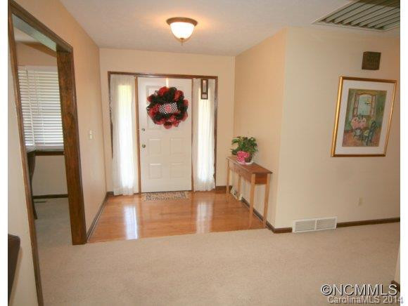 1675 Pilot Mtn Road - Photo 6