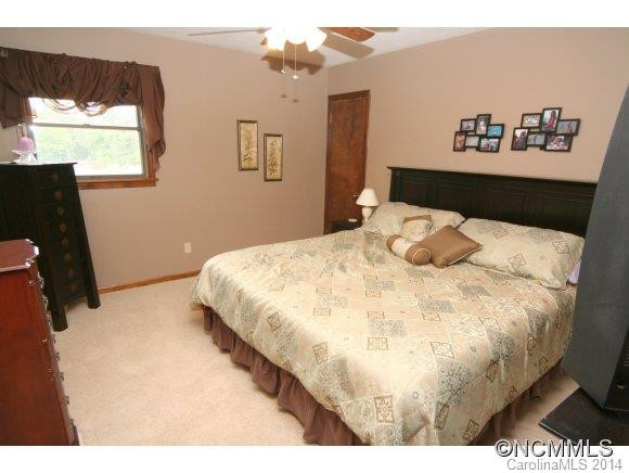 1675 Pilot Mtn Road - Photo 8