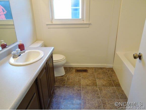 230 Maryland Street - Photo 8