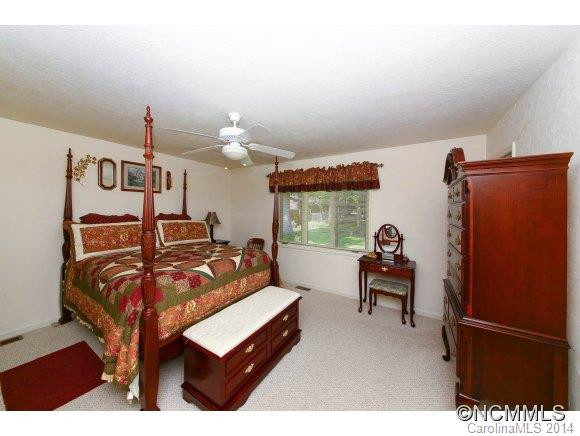 133 Greenfield Lane - Photo 14