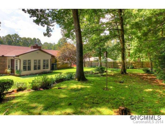 133 Greenfield Lane - Photo 4