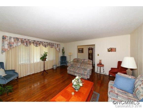 133 Greenfield Lane - Photo 6