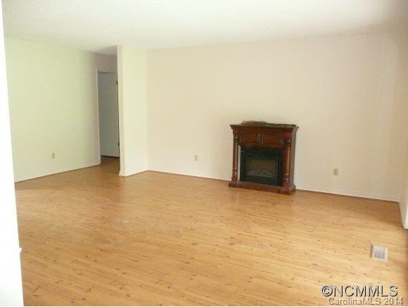 511 Crowfields Lane - Photo 5