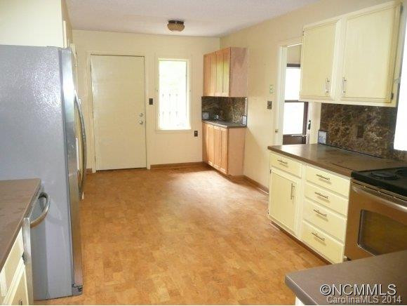511 Crowfields Lane - Photo 6