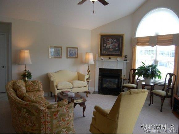 34 CAMEO DRIVE - Photo 2