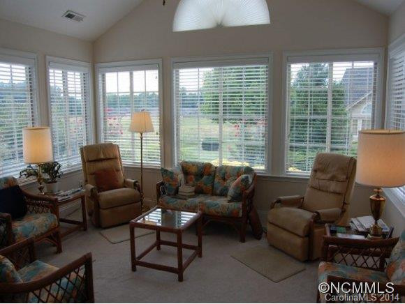 34 CAMEO DRIVE - Photo 3