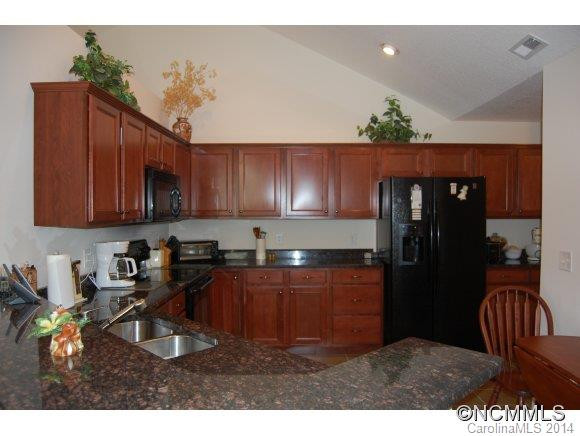 34 CAMEO DRIVE - Photo 6