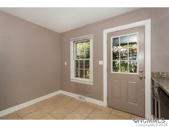 70 Rumbough Place - Photo 11