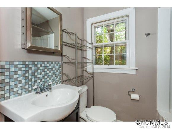 70 Rumbough Place - Photo 16