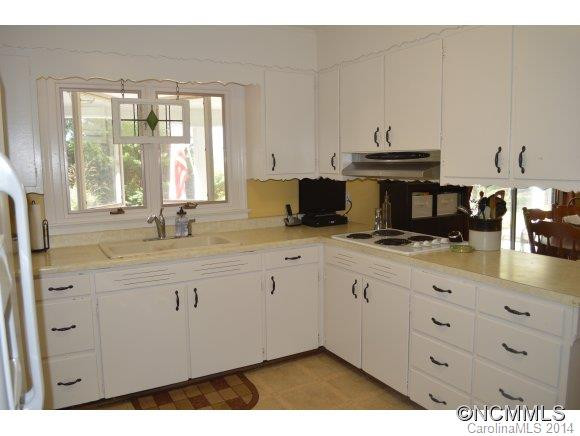 123 Fairlane Dr. - Photo 6